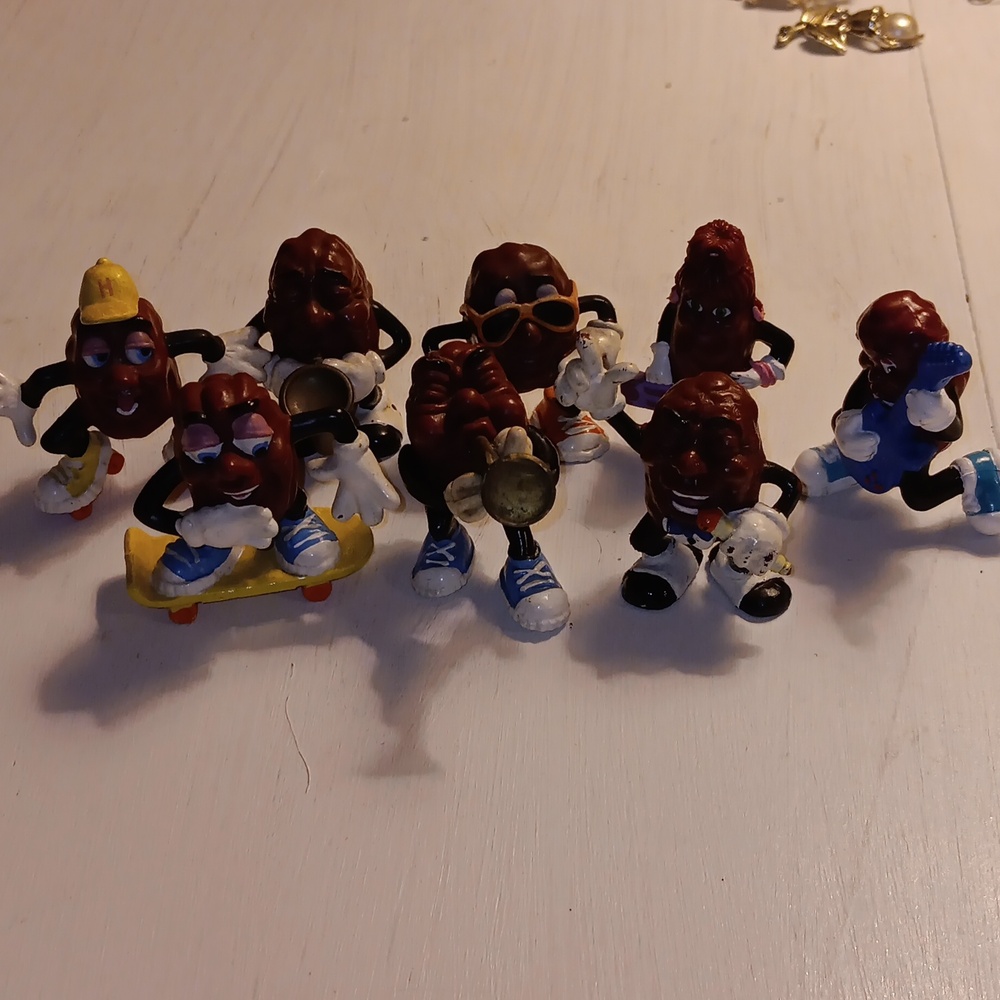 CALIFORNIA RAISINS